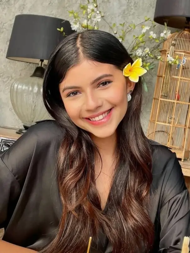 Biodata Yoona Gimenez, Umur dan Agama Lengkap