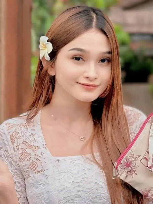 Feby Maharani Biodata, Usia dan Agama Lengkap