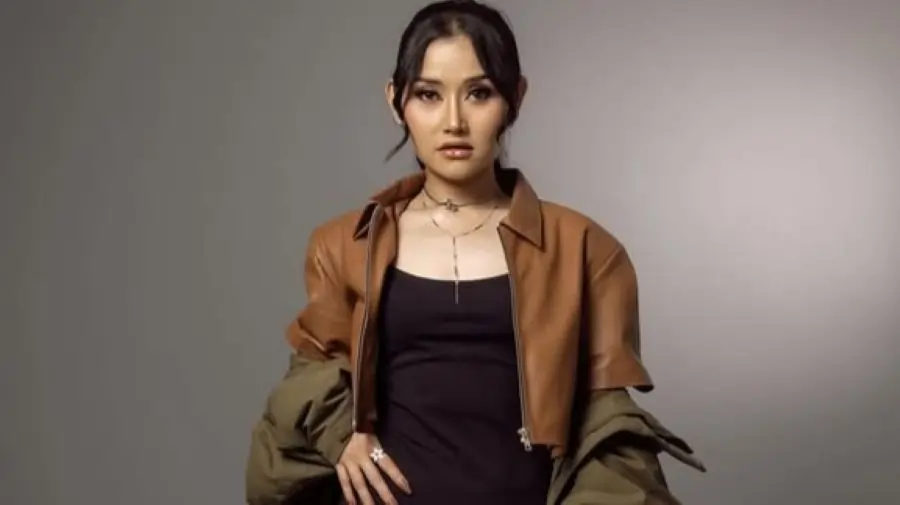 Riyuka Bunga Biodata, Usia dan Agama Terbaru Riyuka Bunga Biodata, Usia dan Agama Terbaru